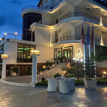 Garden Boutique Hotel Elbasan Buitenkant foto
