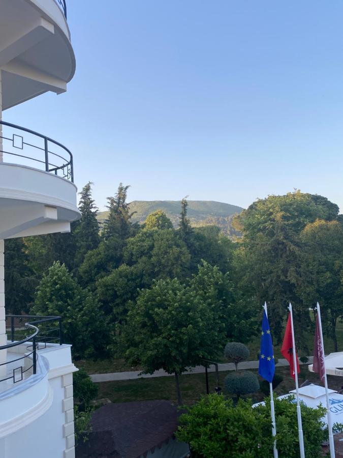 Garden Boutique Hotel Elbasan Buitenkant foto