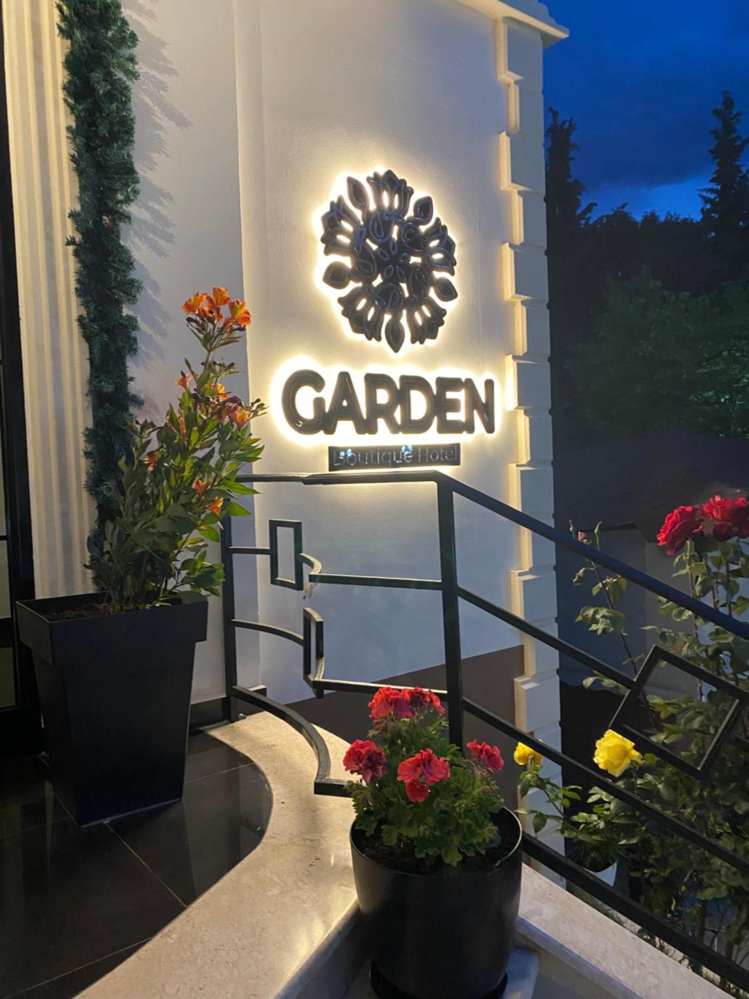 Garden Boutique Hotel Elbasan Buitenkant foto